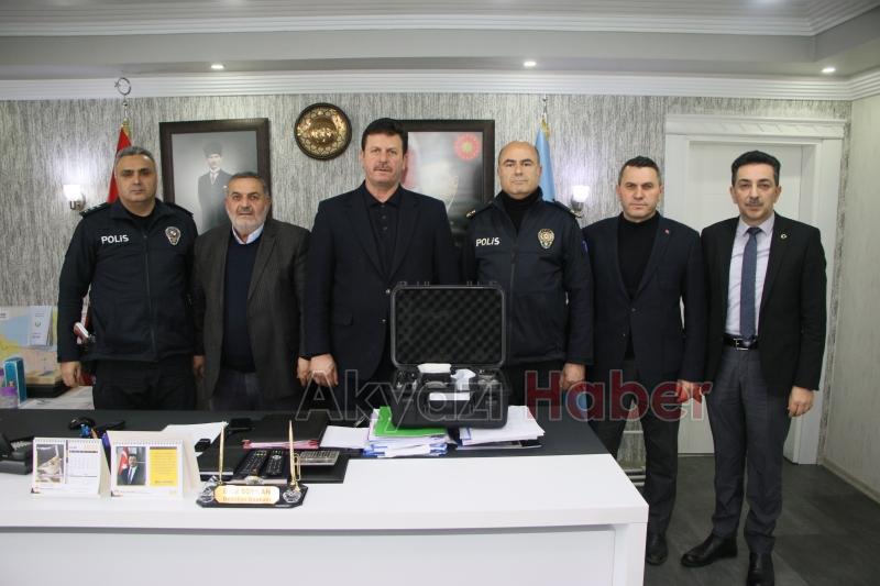 Akyazı Belediyesi’nden İlçe Emniyetine termal drone desteği