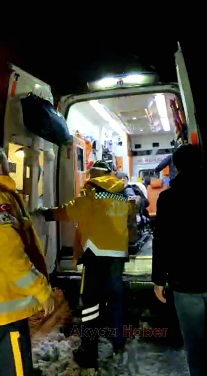 Karda yardım bekleyen hasta paletli ambulansla kurtarıldı