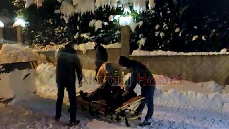 Karda yardım bekleyen hasta paletli ambulansla kurtarıldı