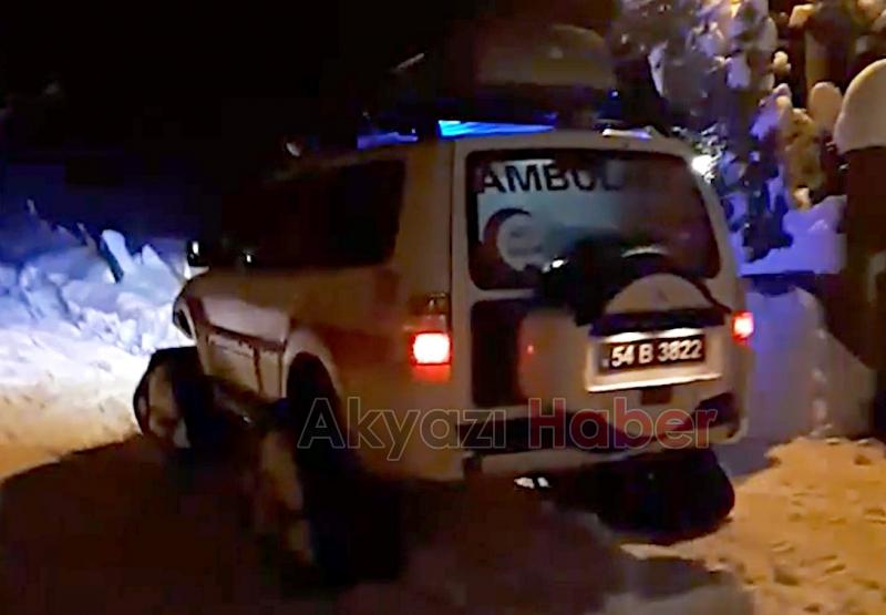 Karda yardım bekleyen hasta paletli ambulansla kurtarıldı