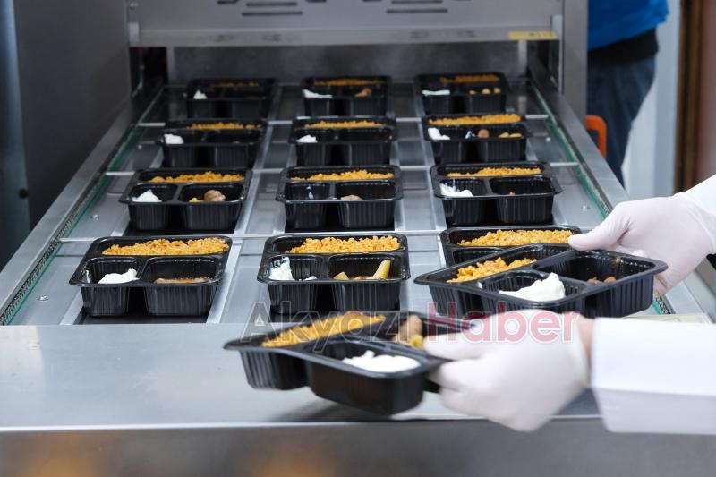 Büyükşehir’in kazanları gündüz-gece Sakarya için kaynıyor