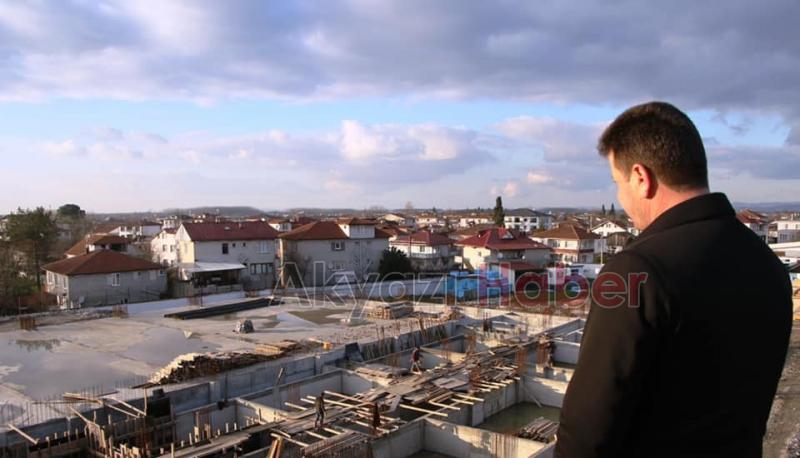 Akyazı yarı olimpik havuzun temel kazısına başlandı