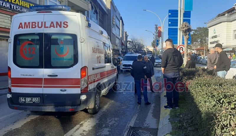 Akyazı çarşı içinde kaza: 1 yaralı