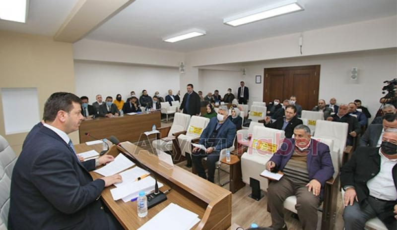 Akyazı hizmetin en güzelini hak ediyor