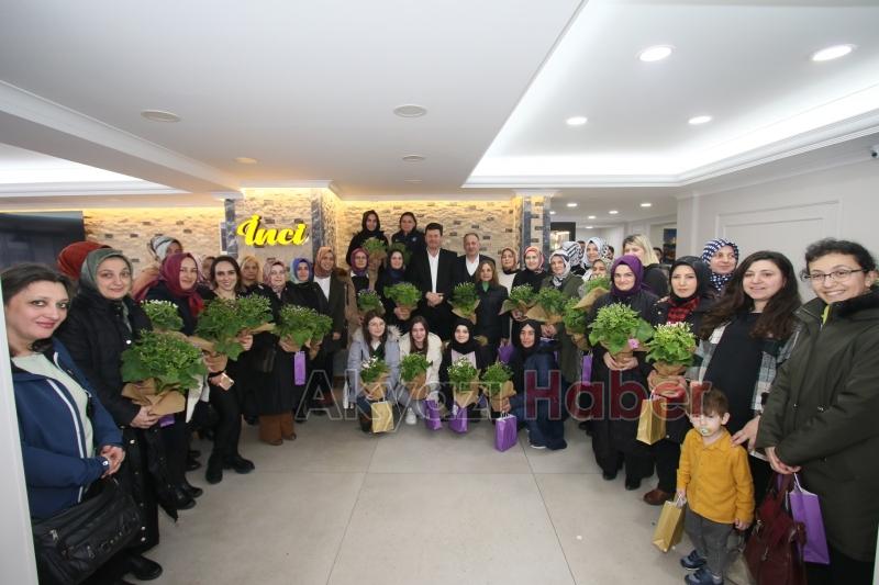 Kadınlar başımızın tacıdır