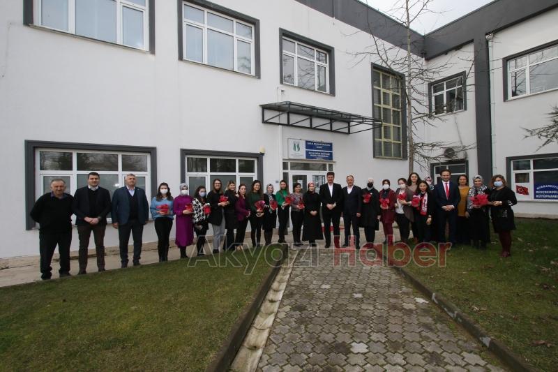 Kadınlar başımızın tacıdır