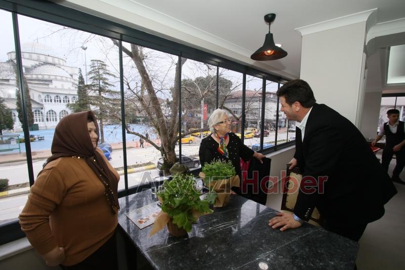 Kadınlar başımızın tacıdır