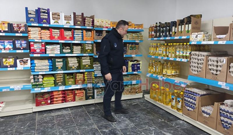  Zabıta ekipleri market denetiminde
