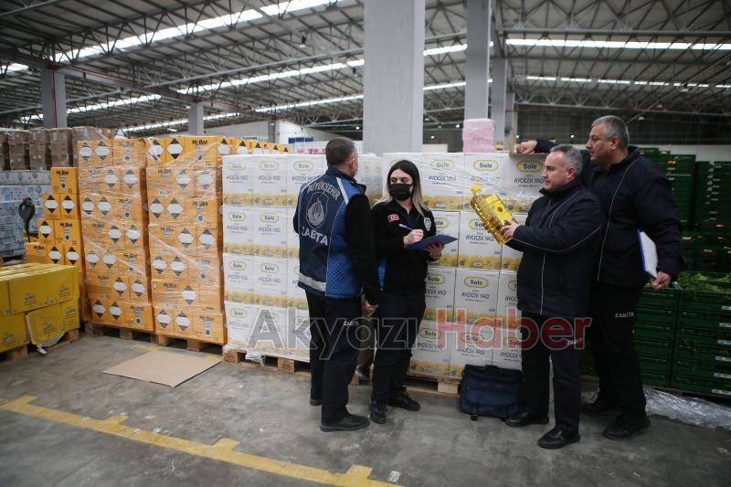 Büyükşehirden depolara ay çiçek yağı baskını