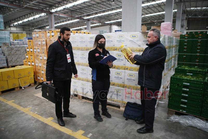 Büyükşehirden depolara ay çiçek yağı baskını