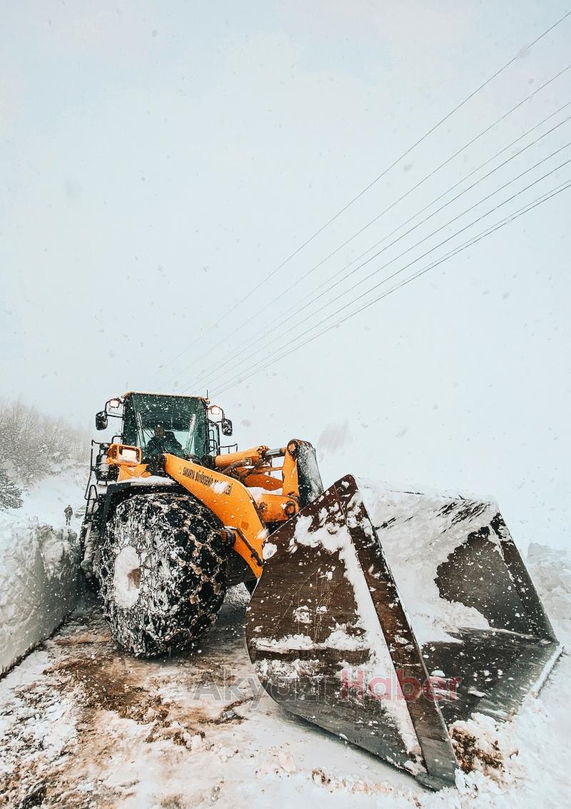 Akyazı'da 7 mahalle yolu kapalı