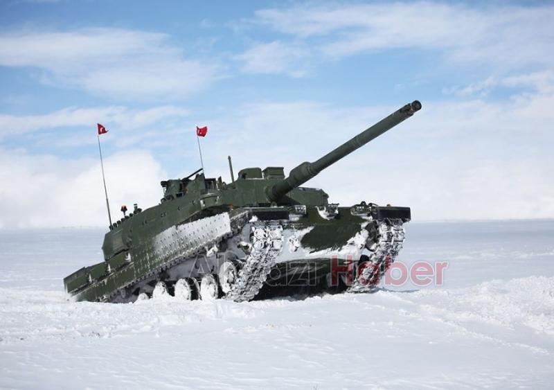 Altay tankında motorlar teslim edildi