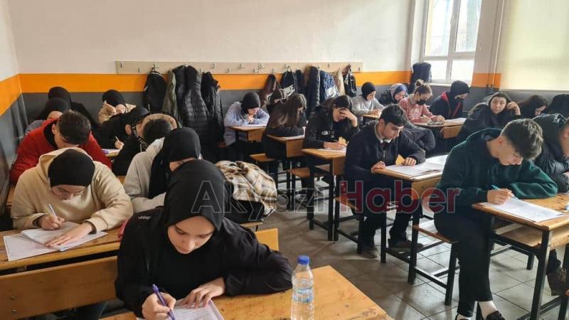YKS deneme sınavı yapıldı