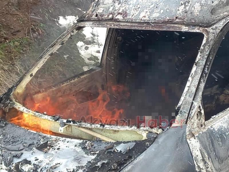 Yanan araçta cesedi bulundu