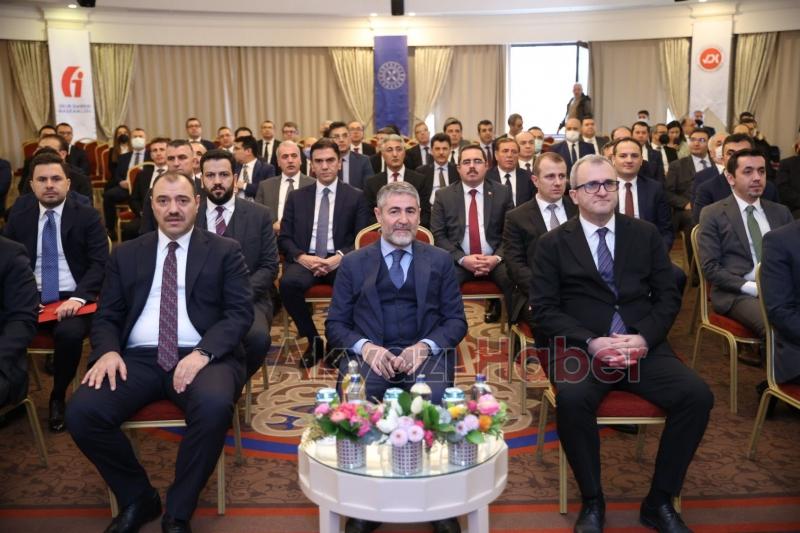 Bakan Nebati Sakarya'da toplantıya katıldı