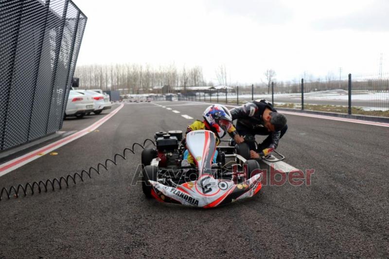 2,5 yaşındaki Zayn’ı dünyada milyonlar izliyor