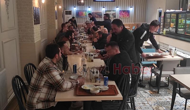 Akyazı'da spor kulüpleri yemekte buluştu