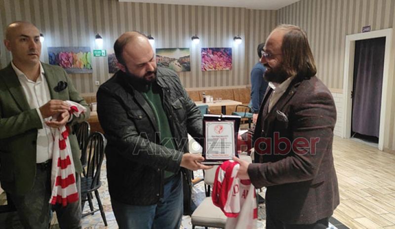 Akyazı'da spor kulüpleri yemekte buluştu