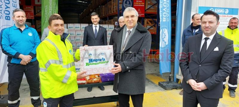 Başkan Yüce kolileri kendi eliyle teslim etti