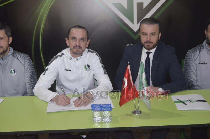 Sakaryaspor Tuncay Şanlı ile anlaştı