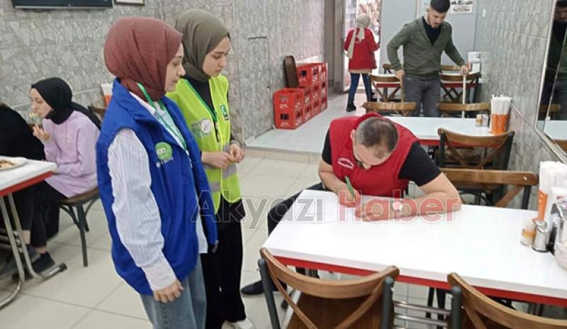 Yeşilay Elçileri Projesine Esnaf ve Müşterilerden Tam Destek 