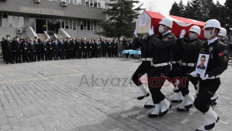 Polis merkezinde silah kazayla ateş aldı, polis memuru şehit oldu