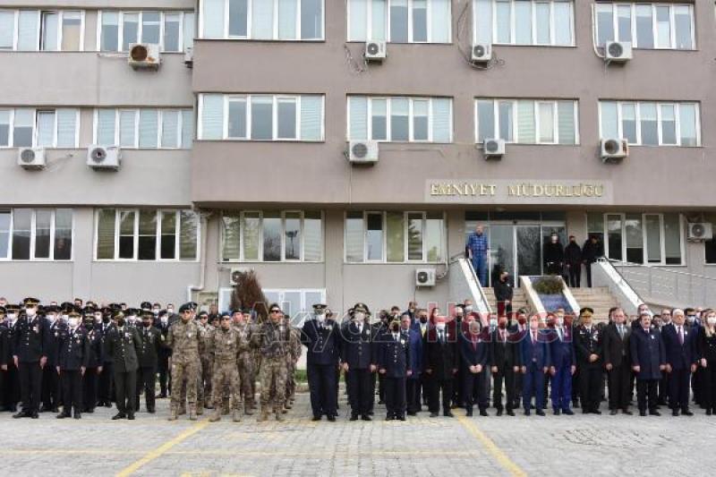 Polis merkezinde silah kazayla ateş aldı, polis memuru şehit oldu