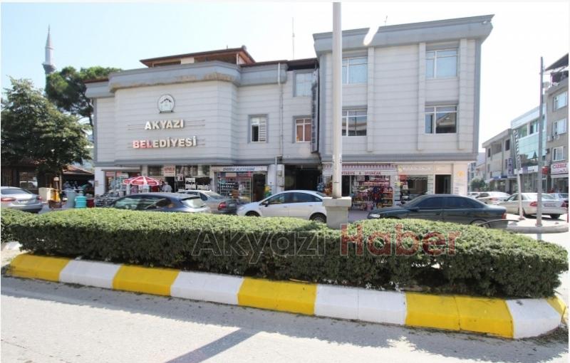 Akyazı Belediyesi'nden kiralık çay ocağı ve dükkanlar