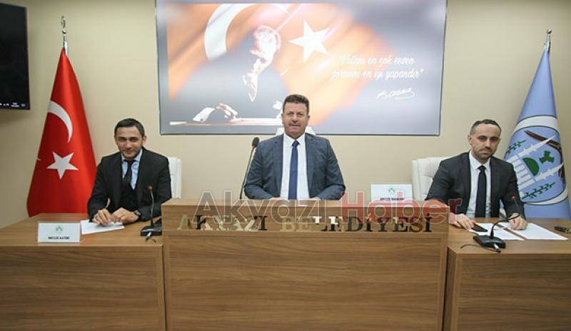 Akyazı Belediyesi Nisan ayı meclis toplantısında 3 yıllık çalışmaları değerlendirdi