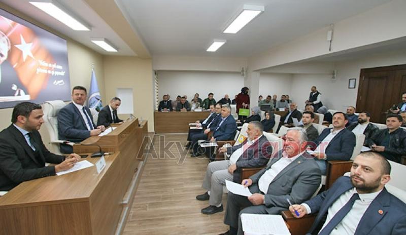 Akyazı Belediyesi Nisan ayı meclis toplantısında 3 yıllık çalışmaları değerlendirdi