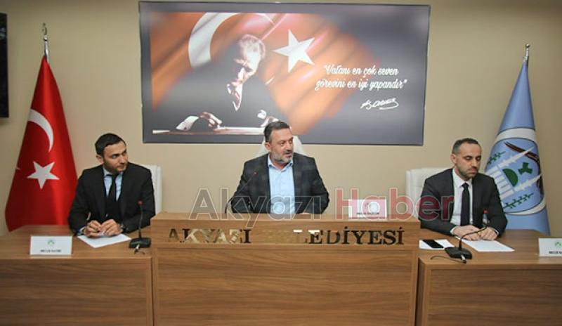 Akyazı Belediyesi Nisan ayı meclis toplantısında 3 yıllık çalışmaları değerlendirdi