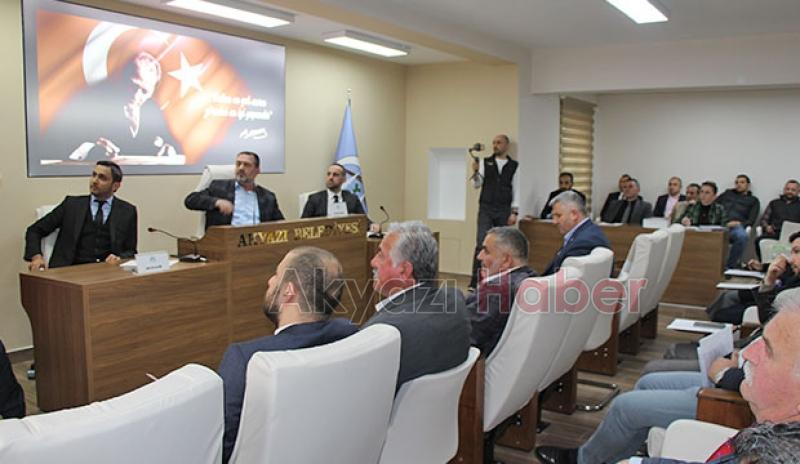 Akyazı Belediyesi Nisan ayı meclis toplantısında 3 yıllık çalışmaları değerlendirdi