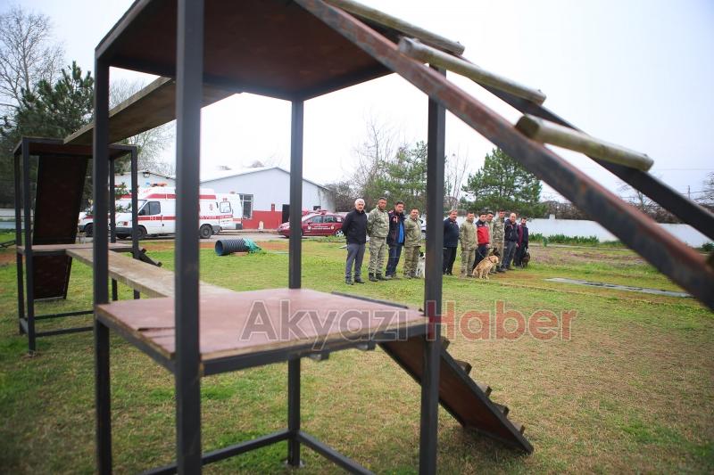 Canları kurtaracak köpekler en zor güne hazırlanıyor