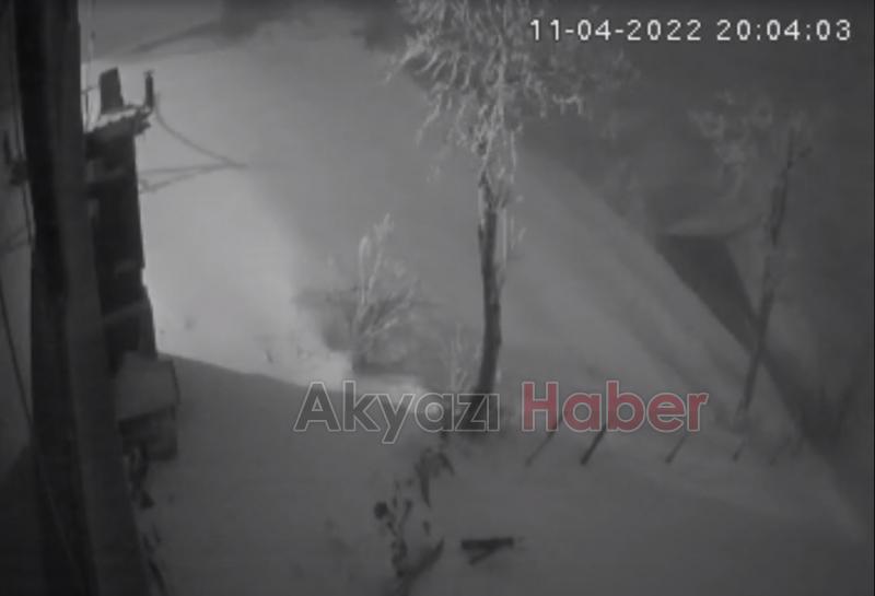 Nisanda Keremali Yaylası'nda kar yağdı