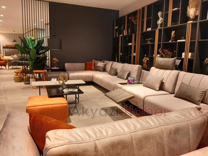 White House Avm Akyazı da Hizmete Başladı