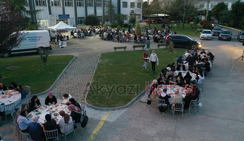 Başkan Soykan üniversite öğrencileri ile iftarda buluştu