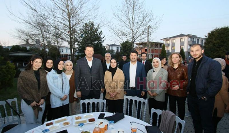 Başkan Soykan üniversite öğrencileri ile iftarda buluştu