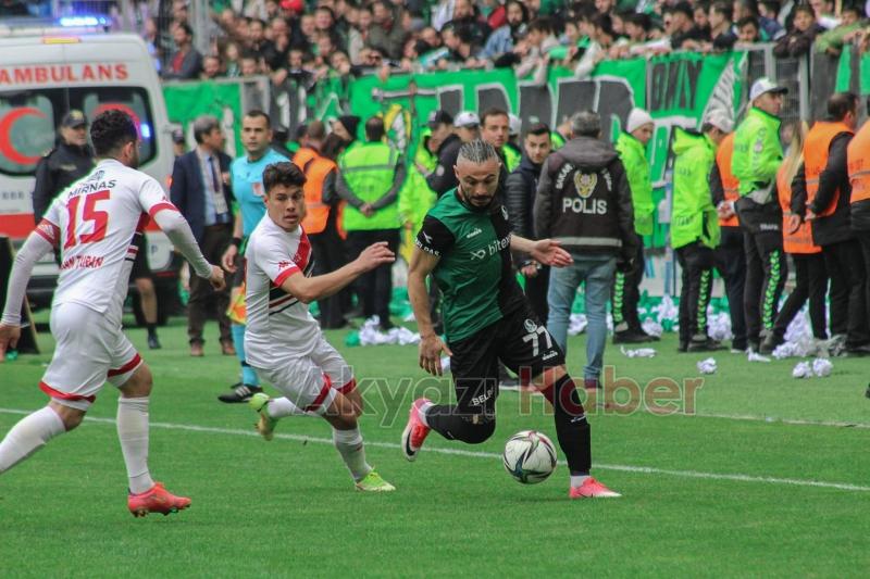 Sakaryaspor 3 Turgutluspor 0