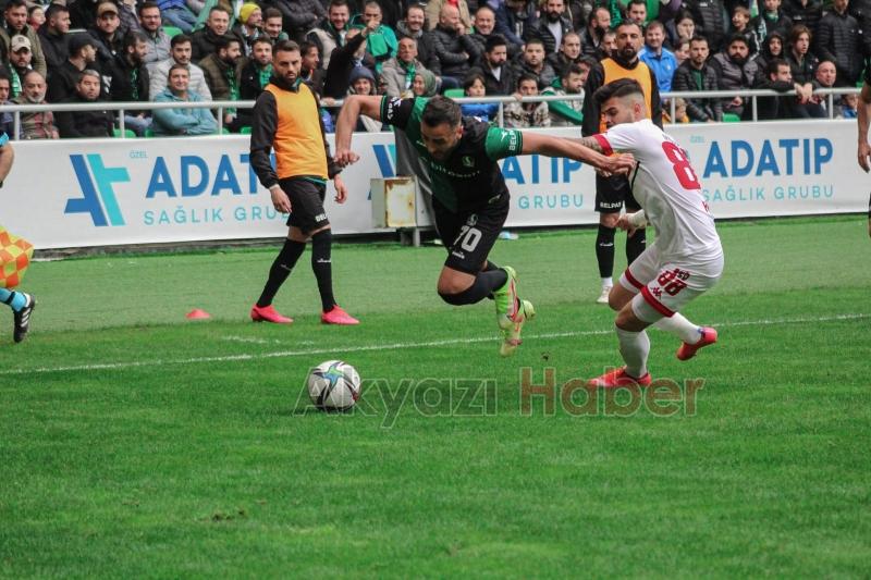 Sakaryaspor 3 Turgutluspor 0
