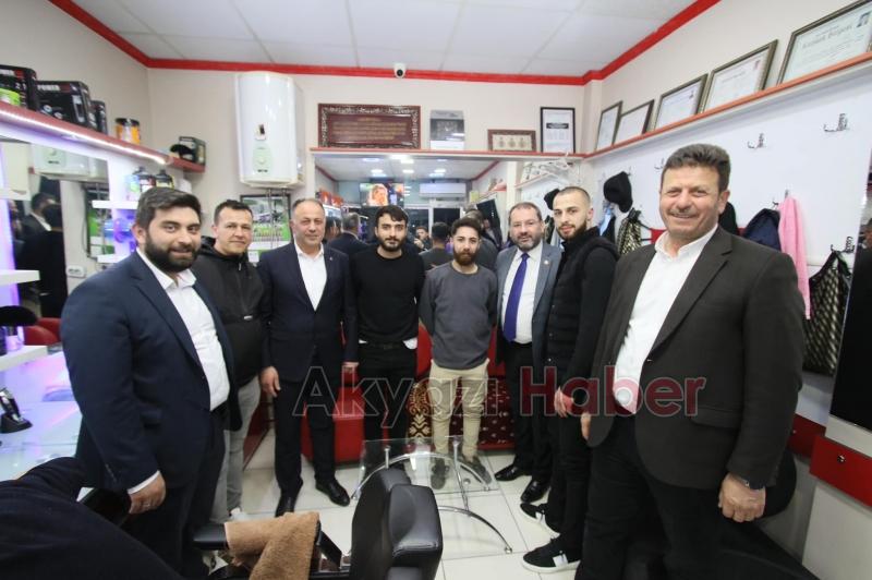  Esnaf ve vatandaşlarla bir araya geldiler