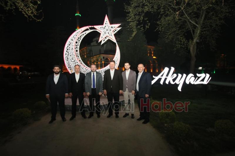  Esnaf ve vatandaşlarla bir araya geldiler