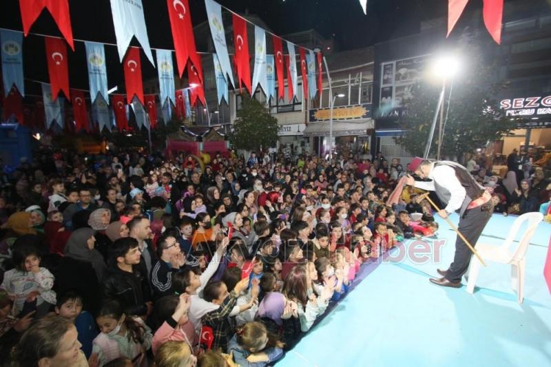 Akyazı'da 23 Nisan coşkusu