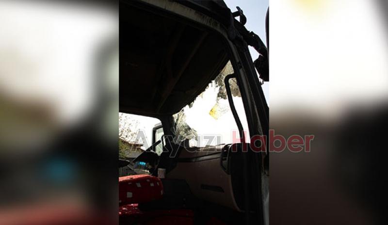 Akyazı'da tır yandı