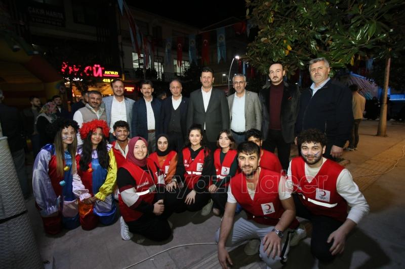 Akyazı'da çocuklar bayramı doyasıya yaşadı