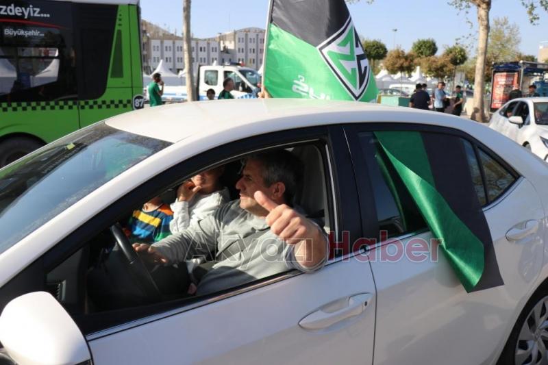 11 yıllık özlem sona erdi, taraftar sokağa döküldü