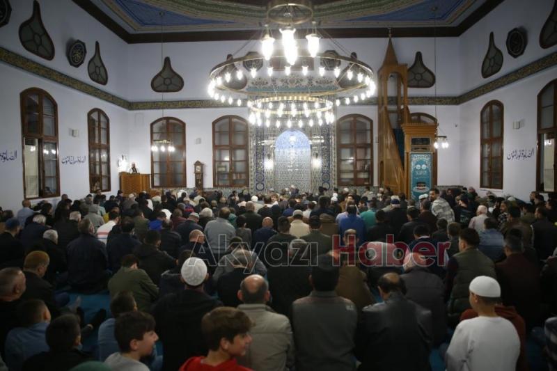 Sakal- I Şerif izdihamı