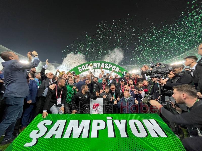 Sakaryaspor kupasına kavuştu