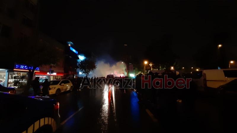 Sakaryaspor şampiyonluk turu attı