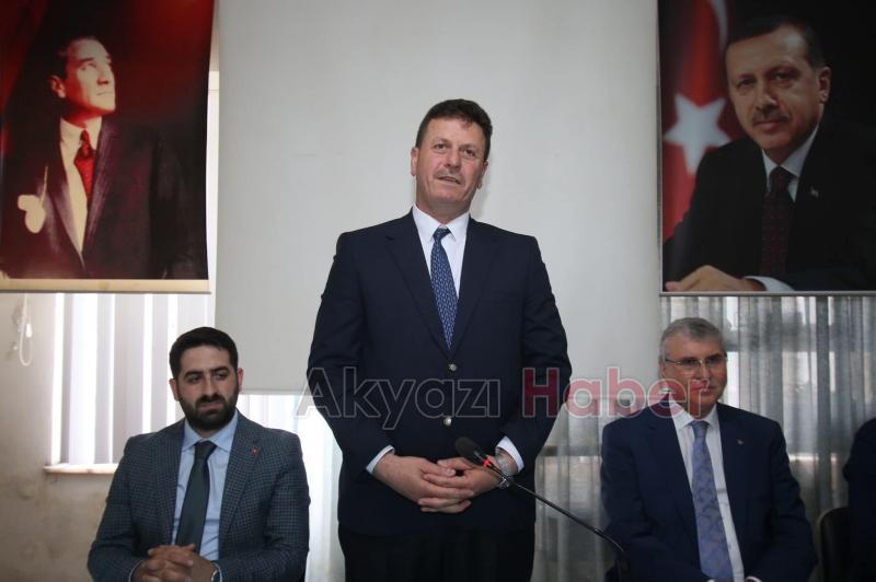 AK Parti Akyazı İlçe Teşkilatı bayramlaştı