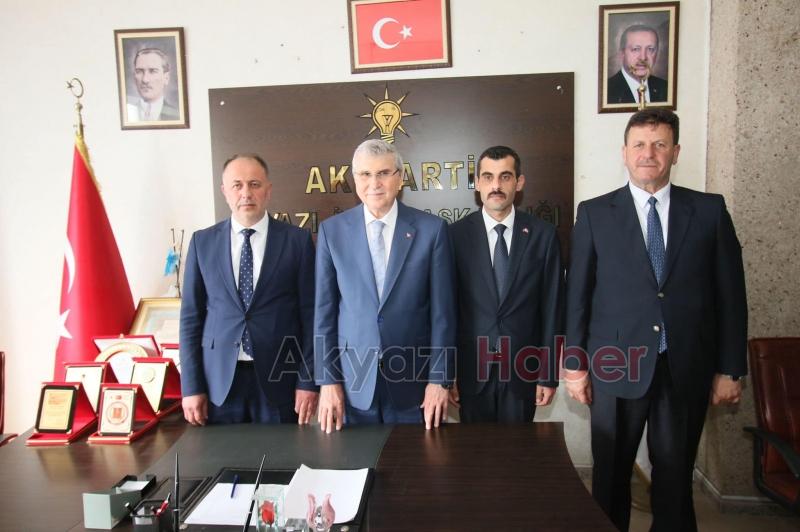 AK Parti Akyazı İlçe Teşkilatı bayramlaştı